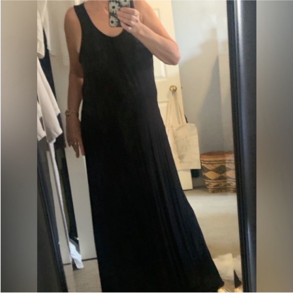 Lord & Taylor Black Sleeveless jersey Maxi Dress - Picture 6 of 9